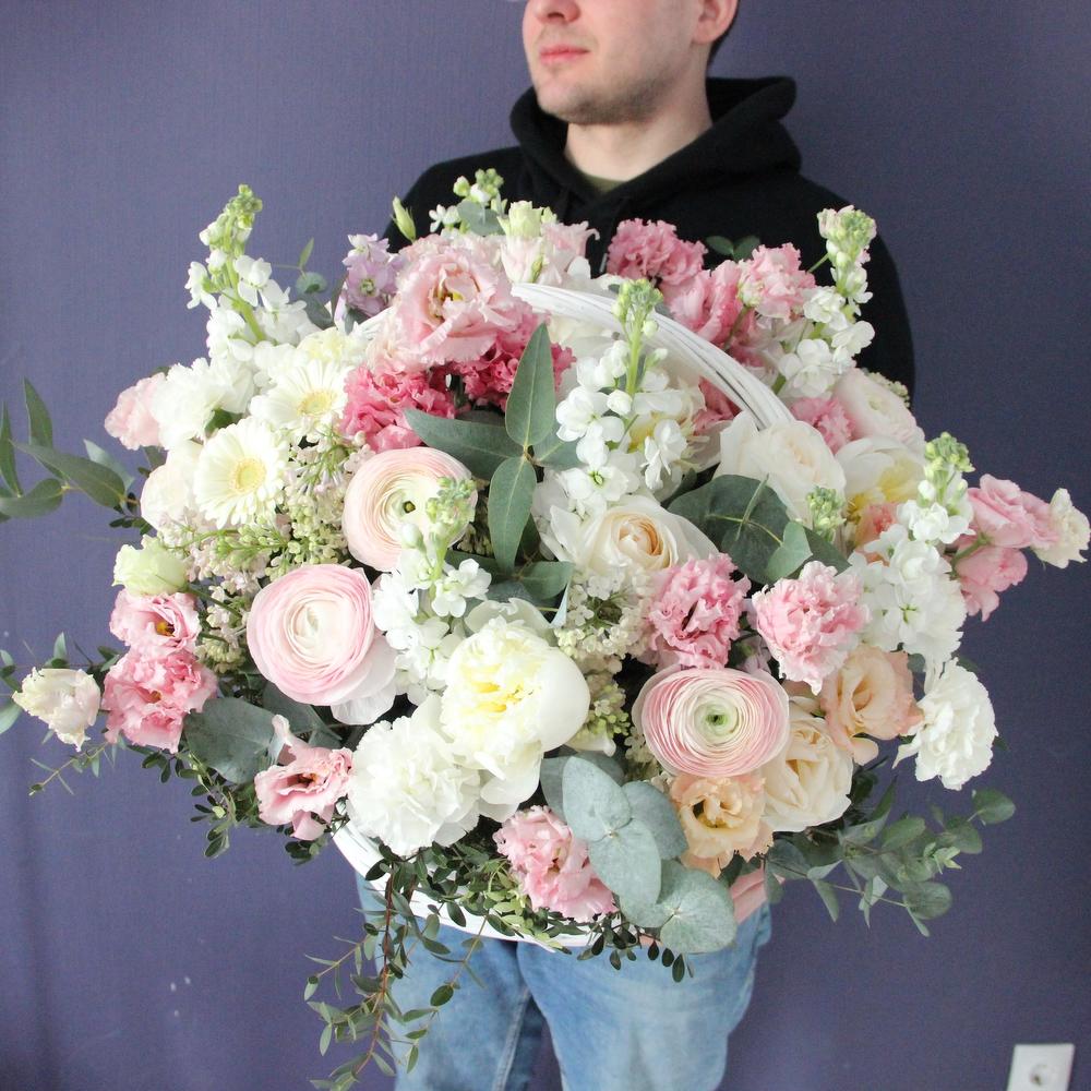 В самое сердце - Пионы, сирень, ранункулюсы