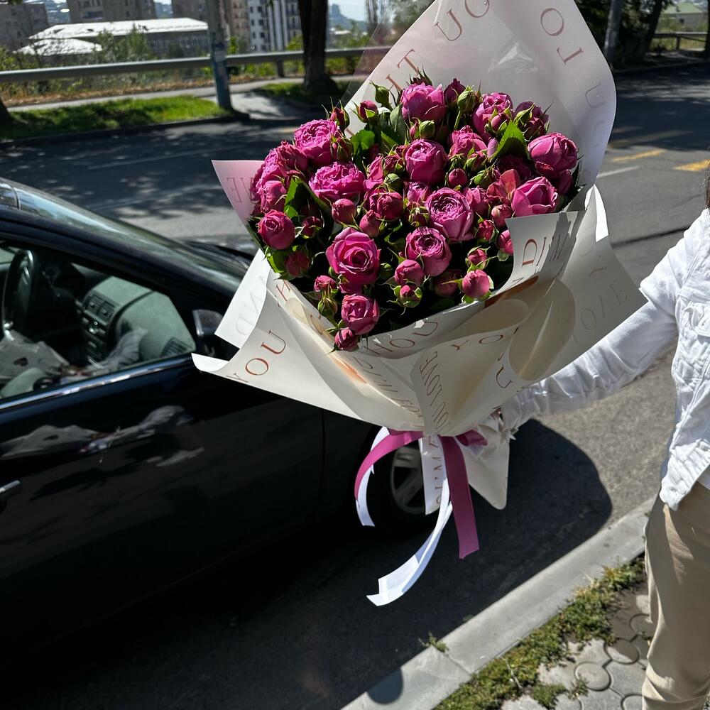 Буккт из пионовидных роз