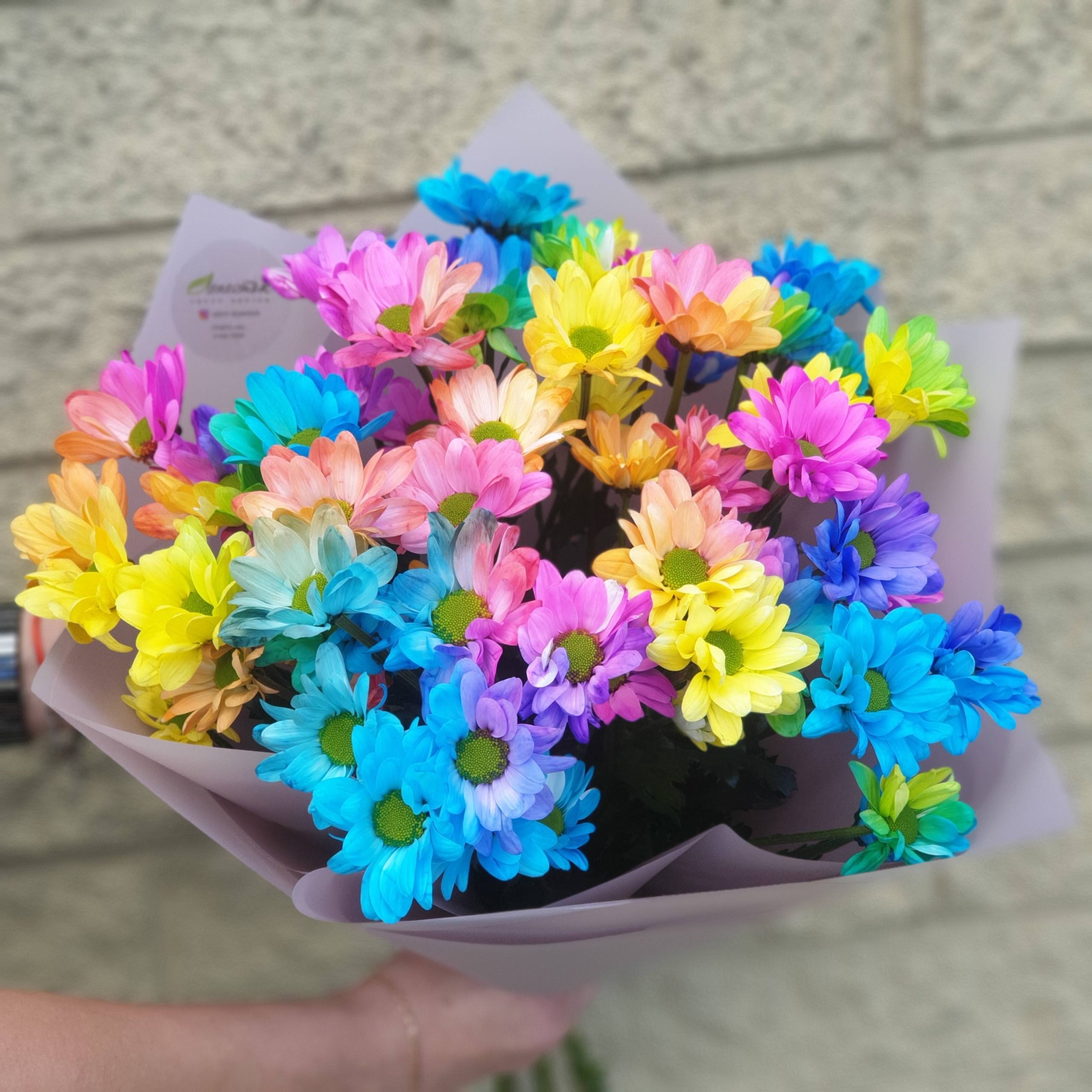 Яркий букет из хризантем